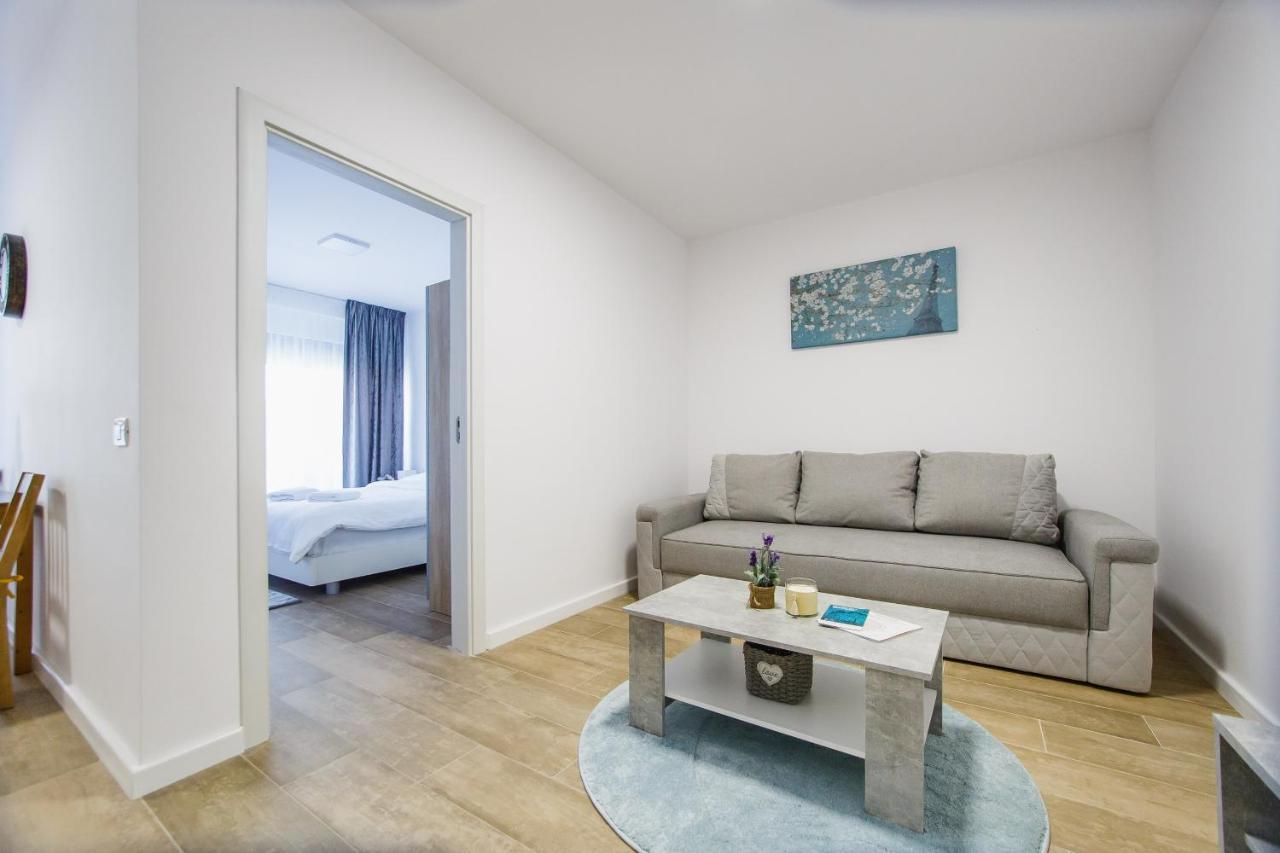 Lovely Home At West Residence Oradea Ngoại thất bức ảnh