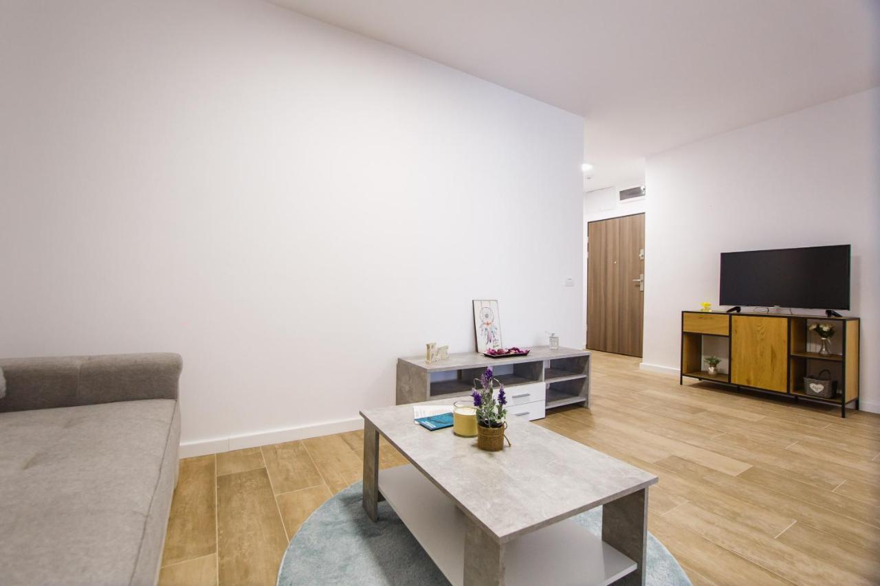 Lovely Home At West Residence Oradea Ngoại thất bức ảnh