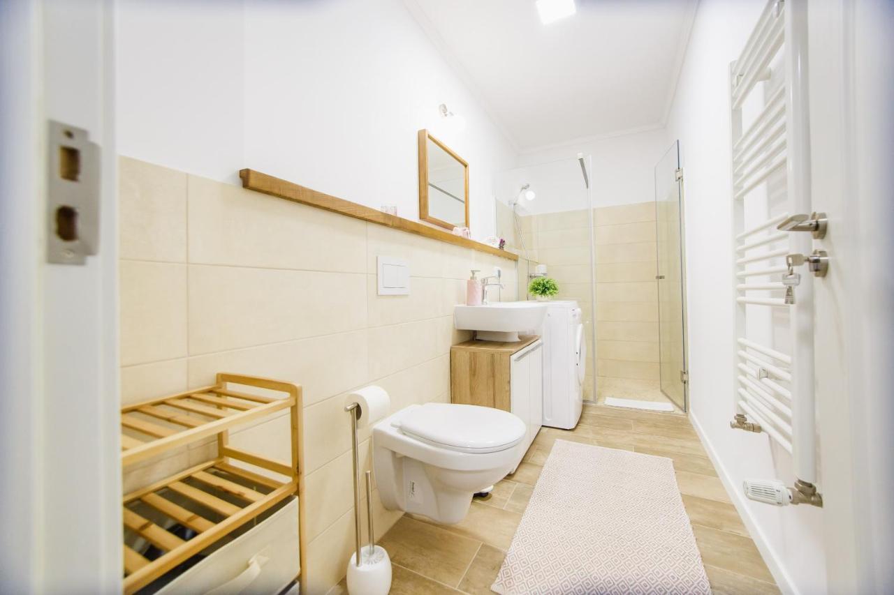 Lovely Home At West Residence Oradea Ngoại thất bức ảnh