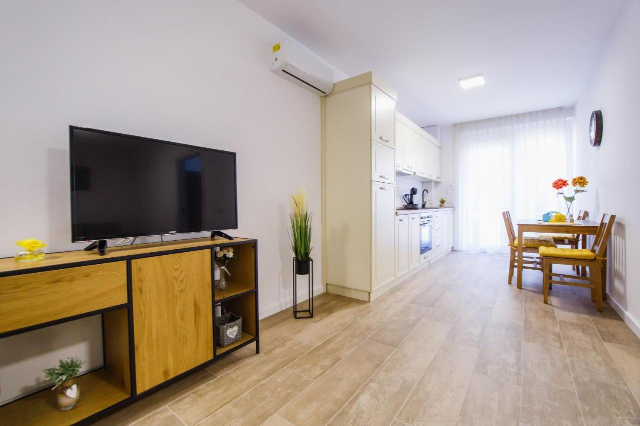 Lovely Home At West Residence Oradea Ngoại thất bức ảnh