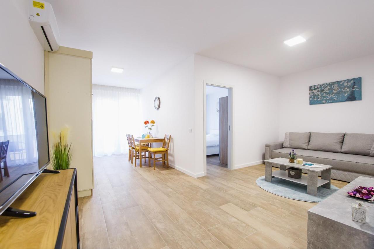 Lovely Home At West Residence Oradea Ngoại thất bức ảnh