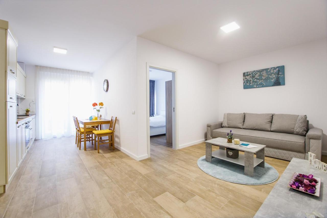 Lovely Home At West Residence Oradea Ngoại thất bức ảnh