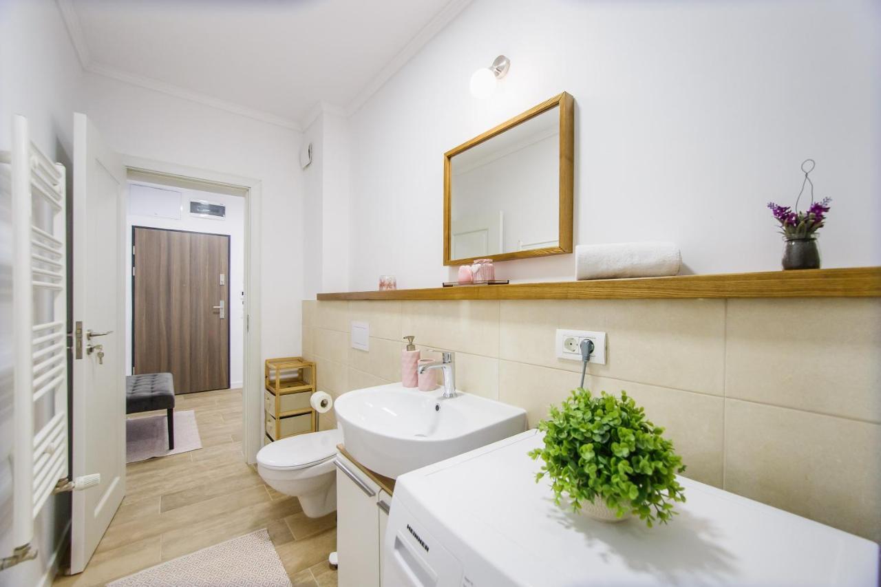 Lovely Home At West Residence Oradea Ngoại thất bức ảnh